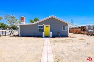 301 W Reeves Avenue