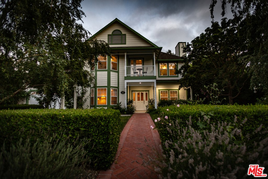 802 COINER CT