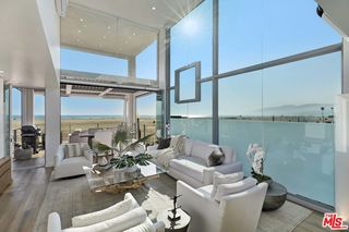 1255 Palisades Beach Road