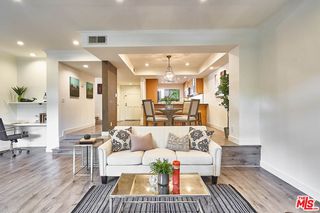 11911 Magnolia Boulevard Unit 2