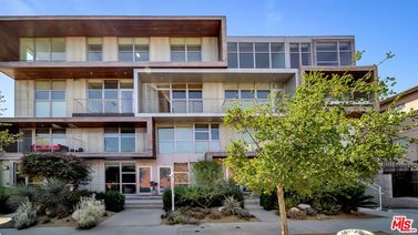 611 N Bronson Avenue Unit 9