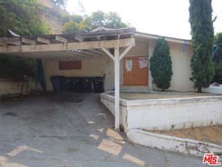 1322 Benedict Canyon Drive