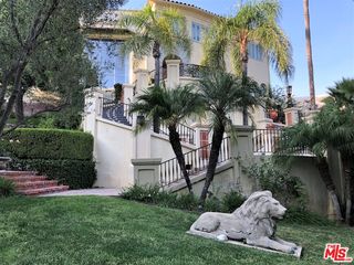 2285 La Granada Drive