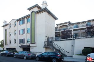 4805 Bellflower Avenue Unit 302