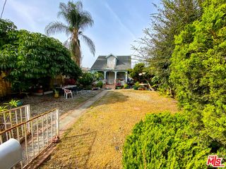 521 S Mathews Street