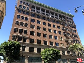 1645 Vine Street Unit 513