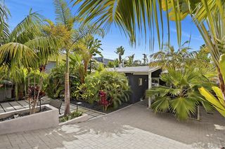 2120 Montgomery Ave