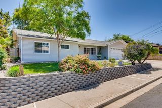 8833 Siwanoy Court