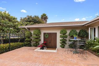 8874 La Jolla Scenic Dr N