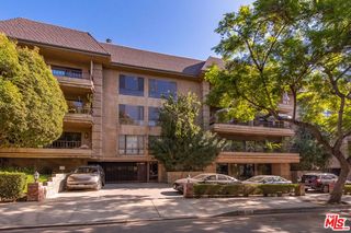 1124 N Kings Road Unit 204
