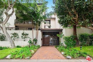 8515 Falmouth Avenue Unit 422