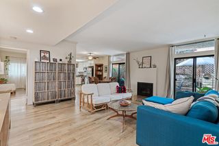 729 S Hobart Boulevard Unit 1