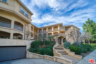 2930 Fairway Avenue Unit 204