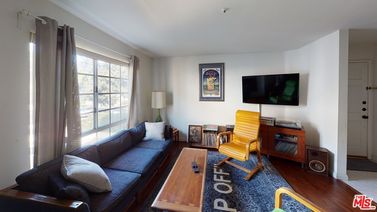 522 W Stocker Street Unit 7