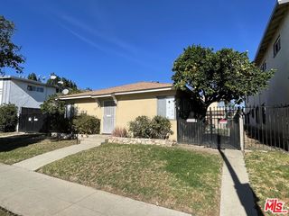 18139 Roscoe Boulevard