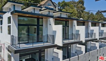 2241 Hyperion Avenue Unit A5