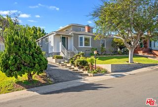 6108 W 76th Street