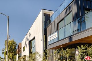 330 Rennie Avenue Unit 2