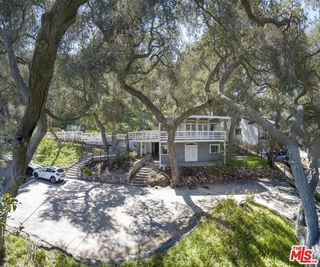 1145 Old Topanga Canyon Road