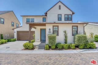 37 Ocaso Street