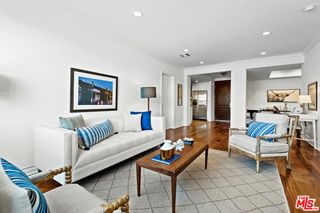 837 N Hudson Avenue Unit 306