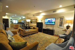 5016 Bakman Avenue Unit 106