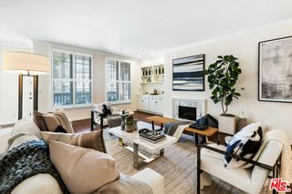 420 S Barrington Avenue Unit 101