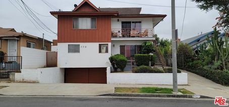 118 E Ivy Avenue
