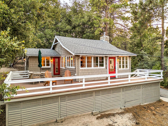 52915 Woodland Drive