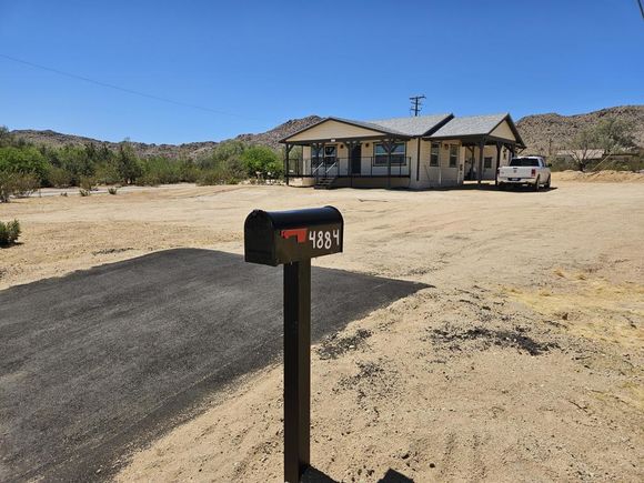 4884 Avenida Del Sol