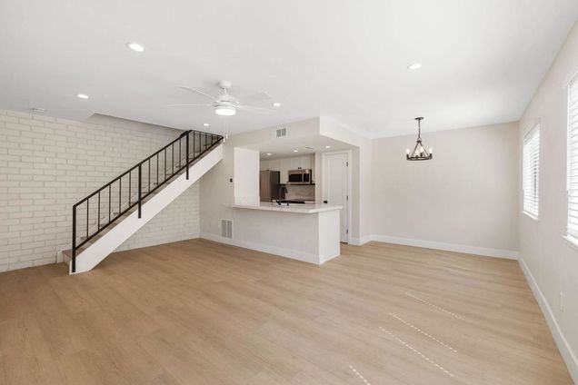 72611 Edgehill Drive Unit 2