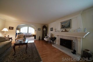 3212 Mercer Ln