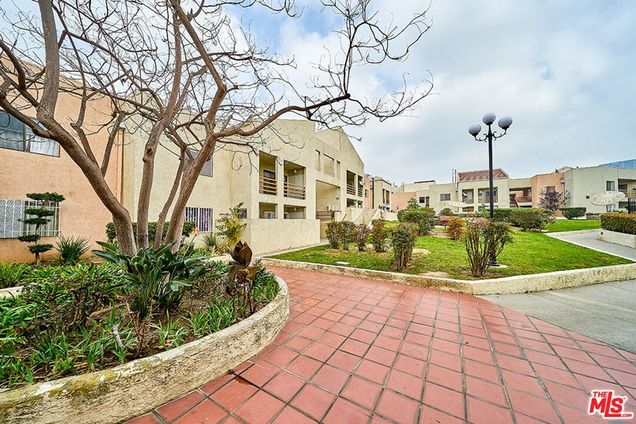 1425 W 12th Street Unit 251 Los Angeles, CA Condo Sold - Photo 1 of 16. Opens carousel modal