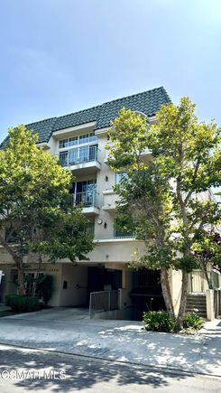 4348 Mammoth Avenue Unit 203 Sherman Oaks, CA Condo Active - Photo 1 of 1. Opens carousel modal