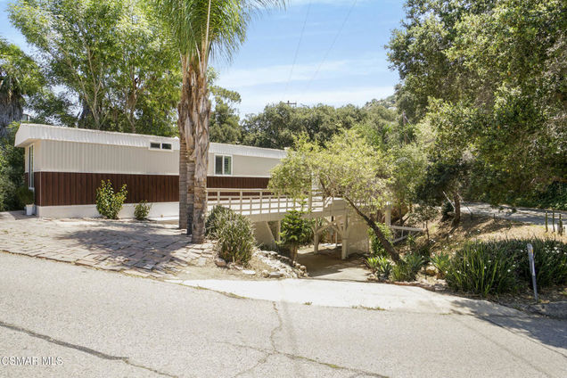 1070 Katherine Road
