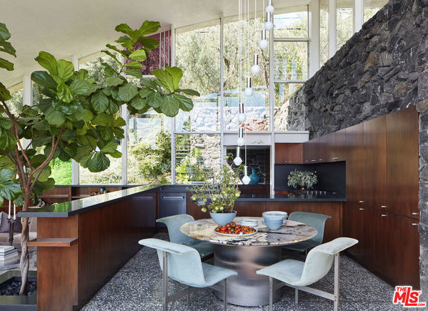 7436 Mulholland Dr Los Angeles Ca 90046null