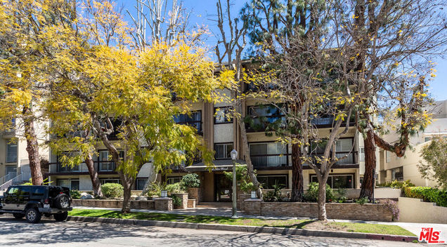 440 Veteran Avenue Unit 105 Los Angeles, CA Condo Sold - Photo 1 of 31. Opens carousel modal
