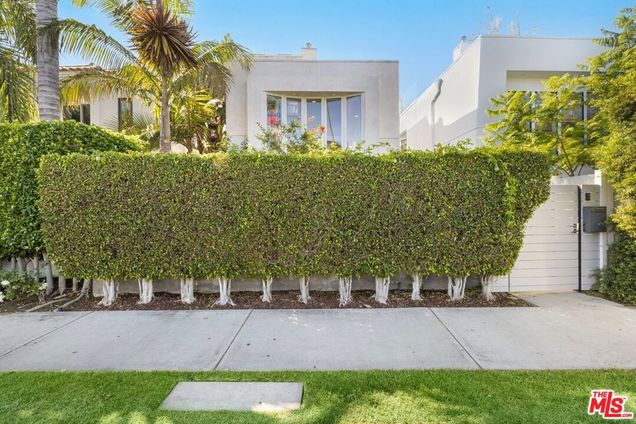 685 Washington Boulevard Marina del Rey, CA House Sold - Photo 1 of 27. Opens carousel modal