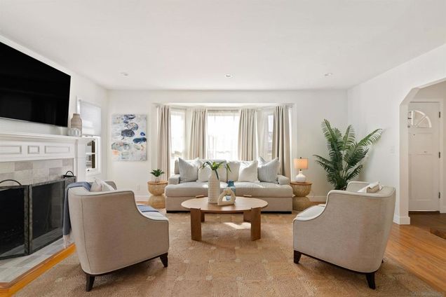 5673 La Jolla Hermosa La Jolla, CA House Active - Photo 1 of 26. Opens carousel modal
