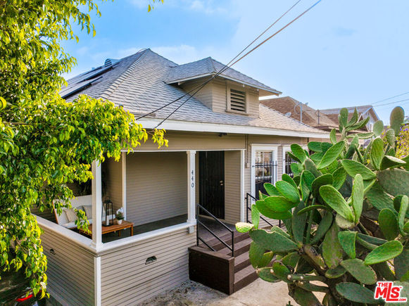440 E 31st Street Los Angeles, CA House Sold - Photo 1 of 26. Opens carousel modal