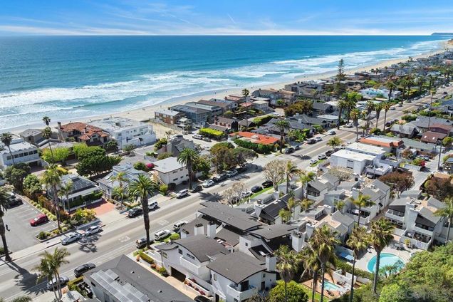 1729 Coast Blvd