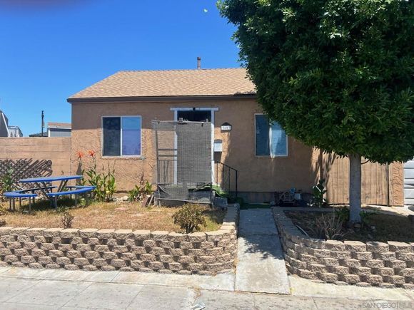 3653 Euclid Ave