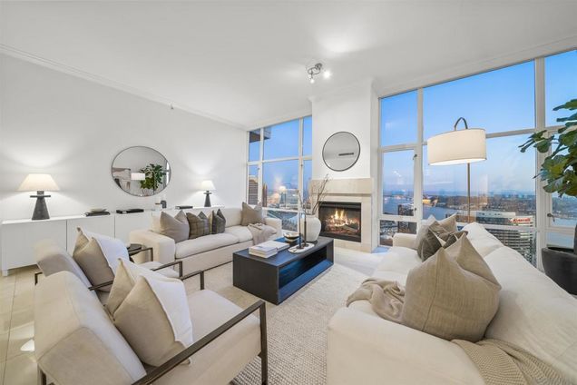 550 Front St Unit 3201