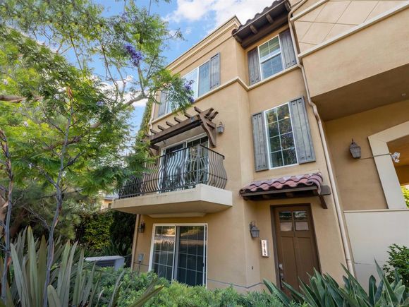 2400 Torrey Pines Rd Unit 112