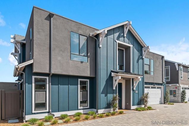 569 N Vulcan Ave