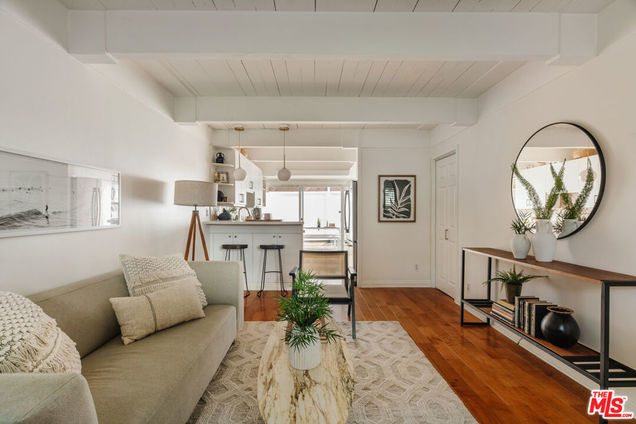 4040 Grand View Boulevard Unit 89 Los Angeles, CA Condo Sold - Photo 1 of 35. Opens carousel modal