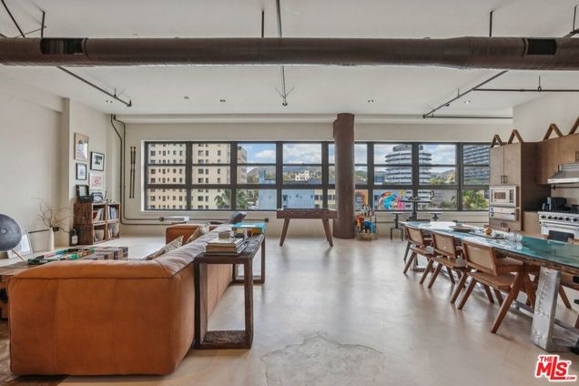 1645 N Vine Street Unit 609