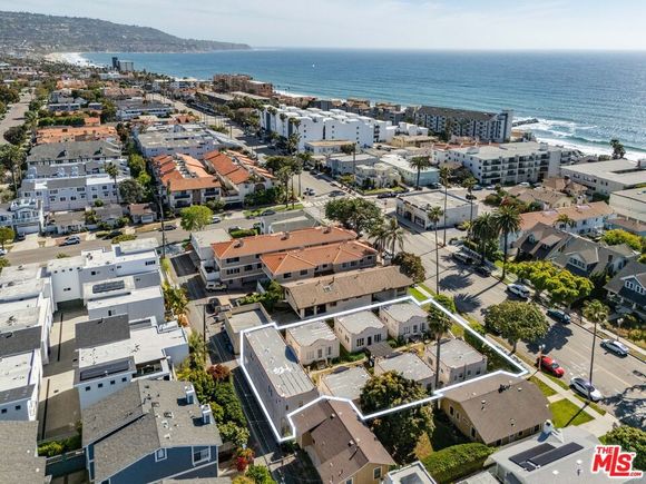 518 S Catalina Avenue Redondo Beach, CA Multifamily Active - Photo 1 of 23. Opens carousel modal