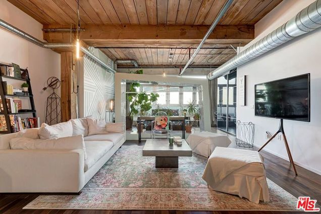 530 S Hewitt Street Unit 346 Los Angeles, CA Condo Active - Photo 1 of 25. Opens carousel modal