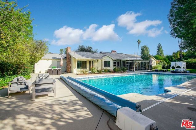 6207 Melba Avenue Woodland Hills, CA House Active - Photo 1 of 27. Opens carousel modal